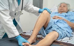 Robotic knee replacement in Satna