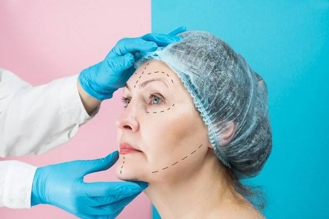 Plastic surgery specialist in maharashtra